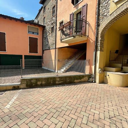 Amelie Apartment Desenzano del Garda Exterior photo